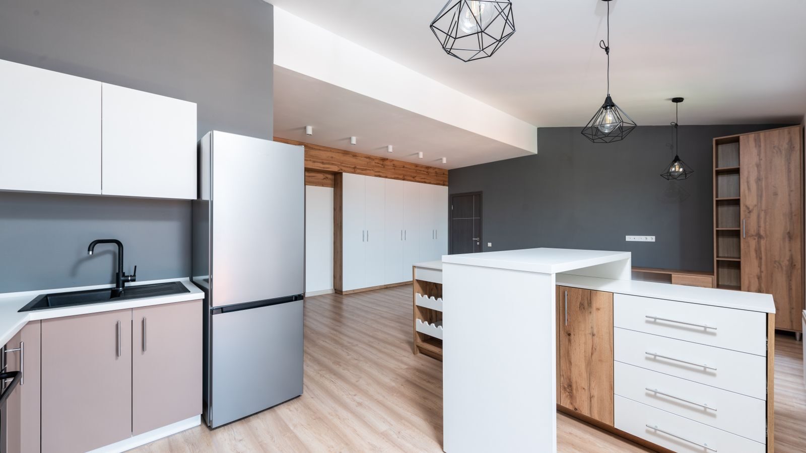 Commercial kitchen refrigeration in a multi-unit restaurant operation